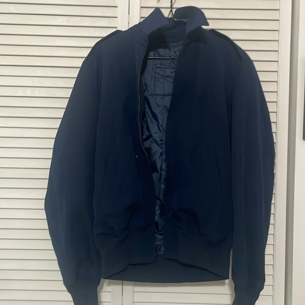 Navy Blue Jacket Man’s lightweight with Removable Liner. Size 36 Regular